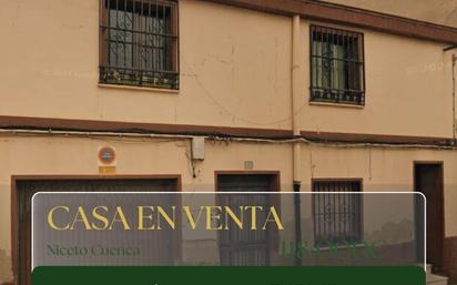Vista exterior de Casa o xalet en venda en Almansa amb Terrassa