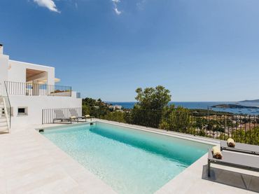 Casa amb piscina de lloguer a c. del abejaruco