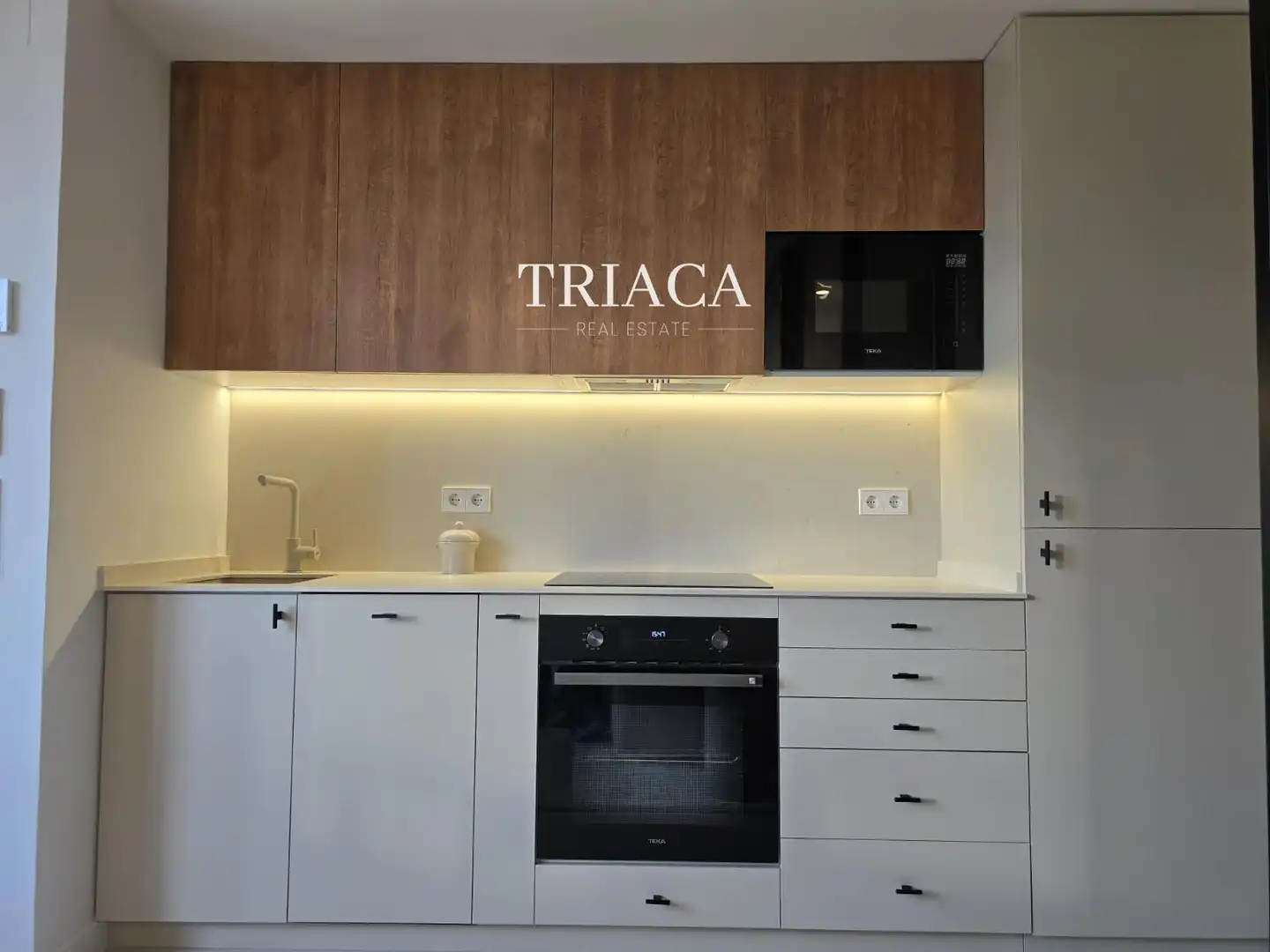 Cocina de Piso de alquiler en Madrid con Aire acondicionado, Terraza y Amueblado