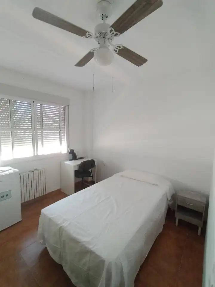 Bedroom of Flat for share in Alcalá de Henares  with Air Conditioner and Furnished