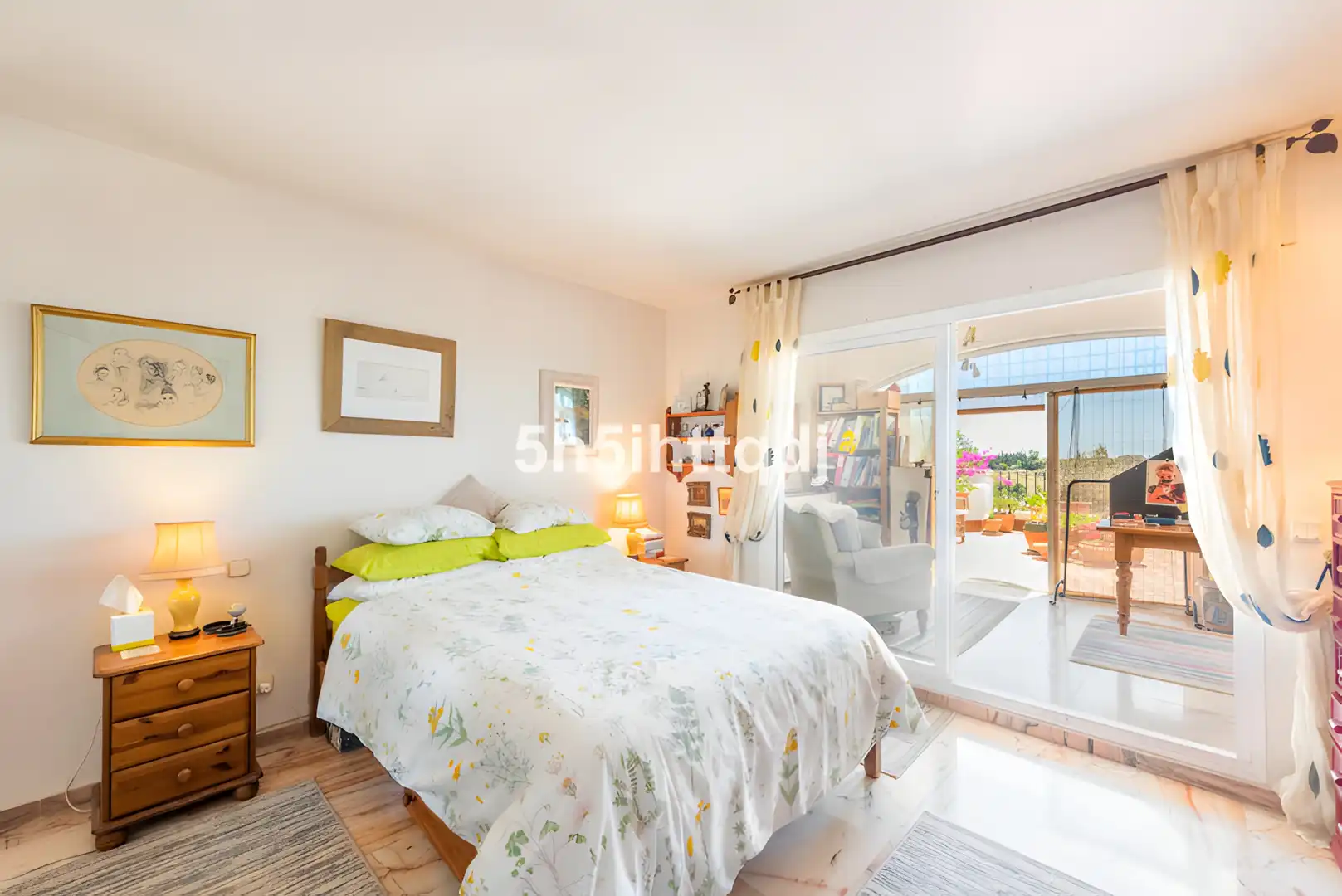 Habitación de Ático en venta en Marbella con Terraza, Piscina y Amueblado