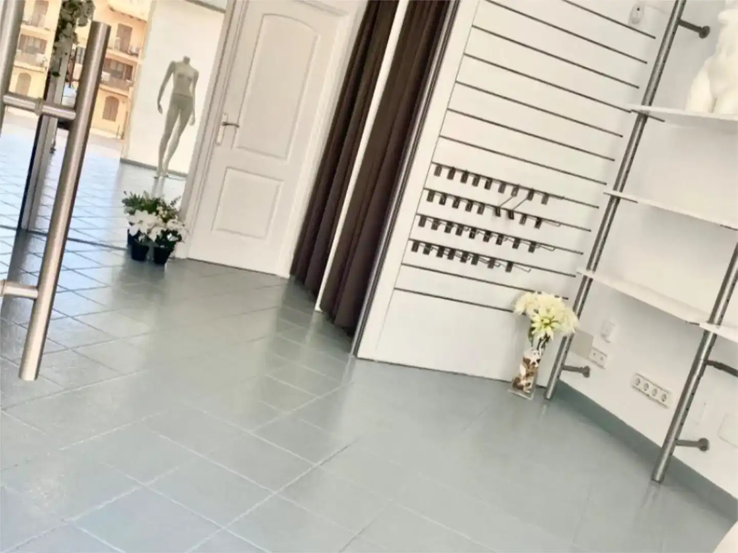 Commercial properties for rent in Andratx  with Air Conditioner and Furnished