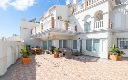 Jardí de Casa o xalet en venda en Vélez-Málaga amb Aire condicionat, Terrassa i Piscina