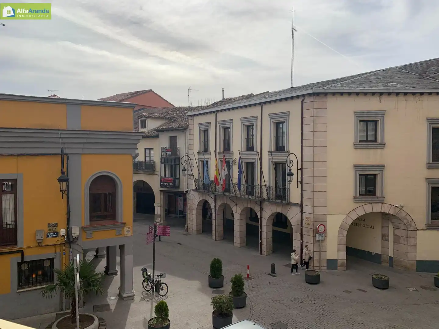 Vista exterior de Piso en venta en Aranda de Duero con Calefacción, Parquet y Terraza