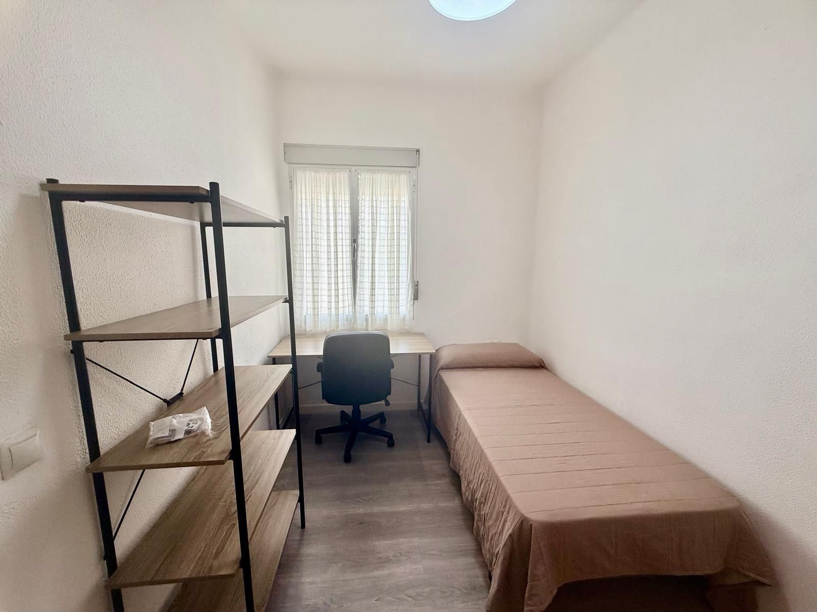 Flat to share in Los Castillejos - La Trinidad, Bailén - Miraflores