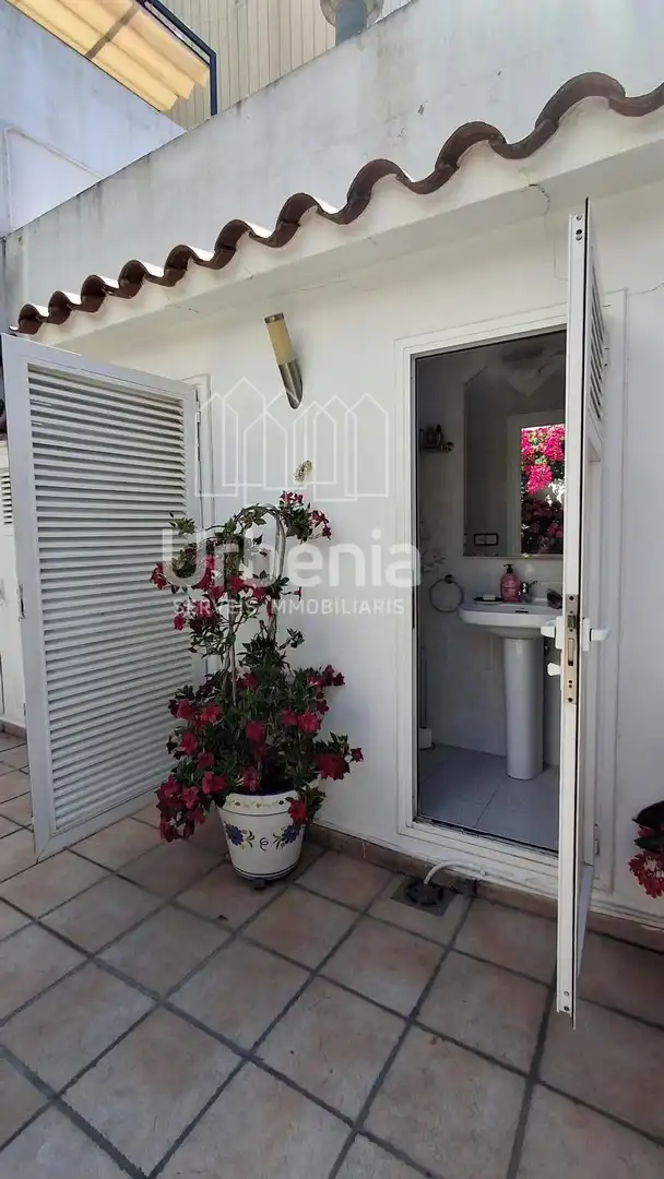 Jardí de Casa o xalet en venda en Mataró amb Aire condicionat, Calefacció i Terrassa