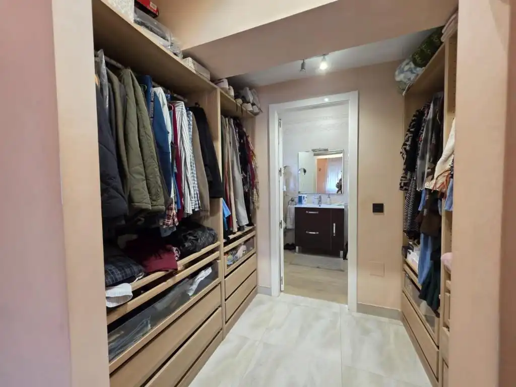 Dormitori de Casa o xalet en venda en Málaga amb Aire condicionat, Jardí privat i Terrassa