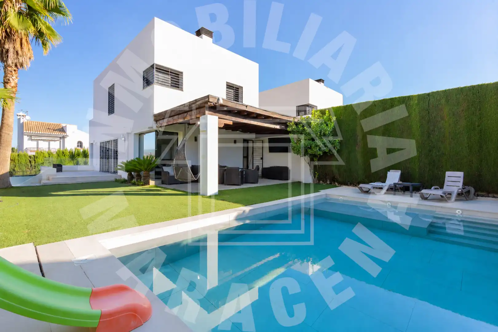 Xalet amb piscina en venda a Loma Verde