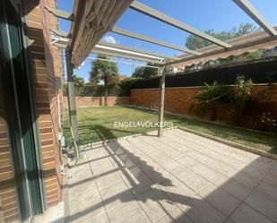 Jardí de Apartament de lloguer en  Madrid Capital amb Aire condicionat, Calefacció i Jardí privat