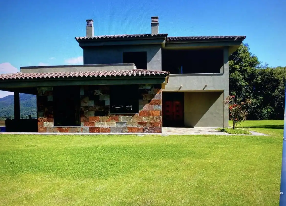 Xalet amb jardí en venda a Bescanó, imagen 2