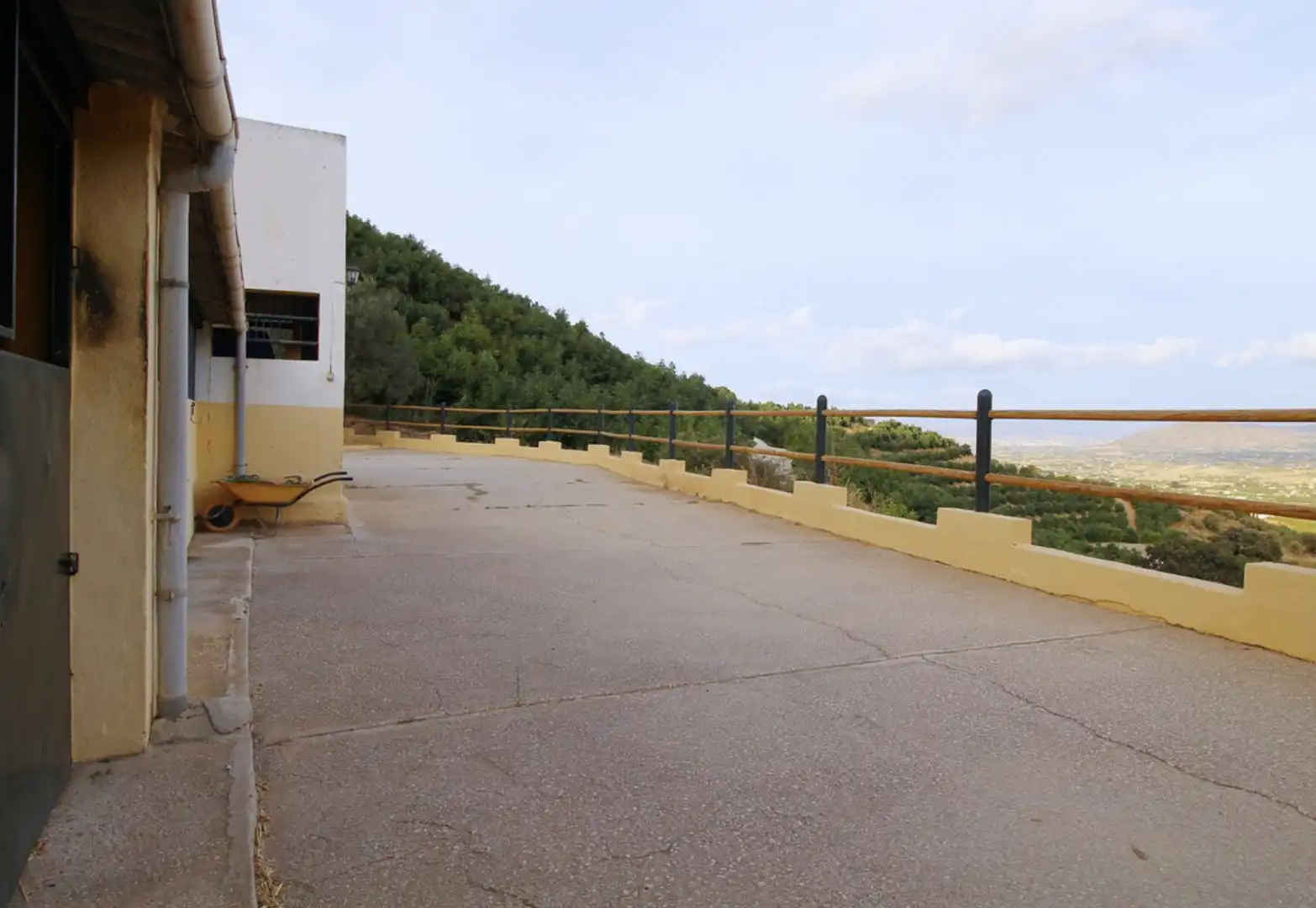 Parking of Houses for sale in Coín  with Air Conditioner, Heating and Private garden