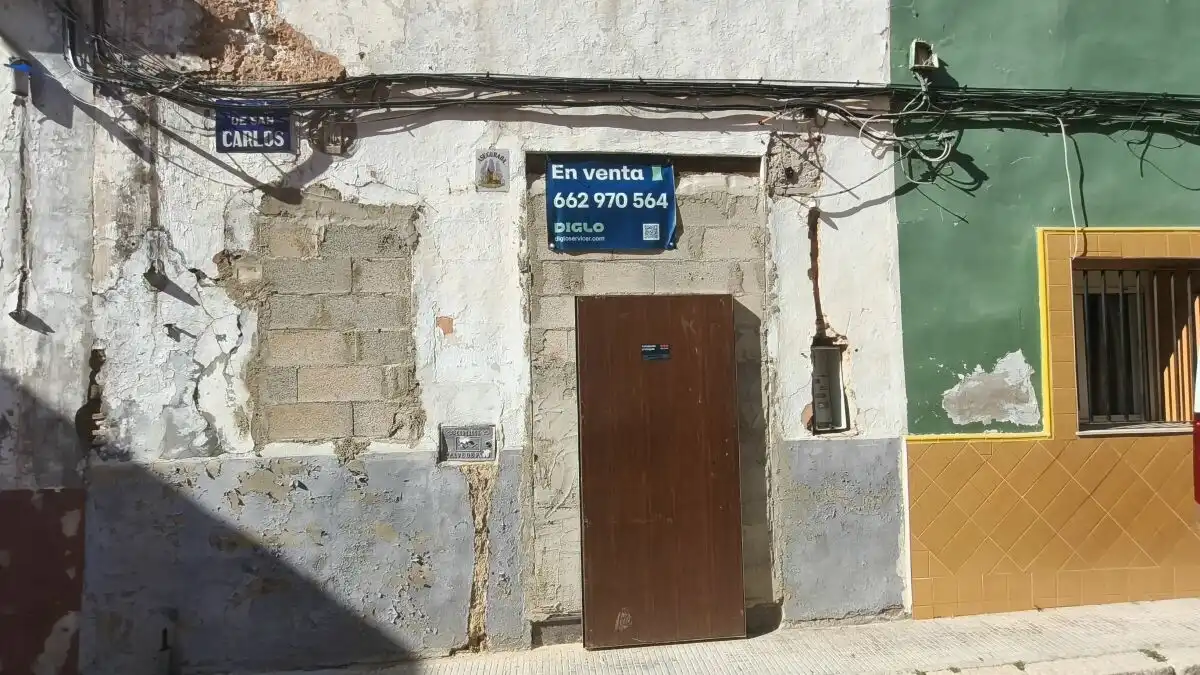 Vista exterior de Piso en venta en Carcaixent