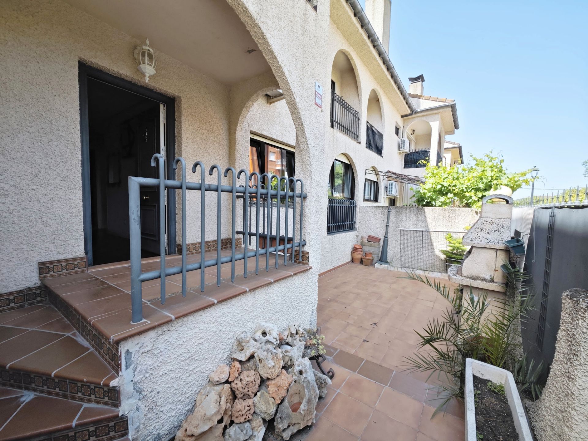 Garden of Single-family semi-detached for sale in Griñón  with Air Conditioner, Heating and Parquet flooring