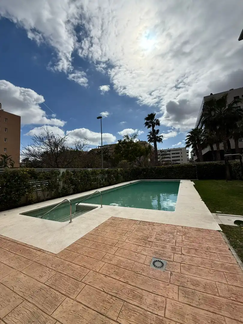 Piscina de Pis en venda en Jerez de la Frontera amb Aire condicionat, Terrassa i Traster
