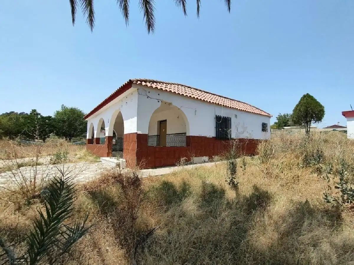 Chalet con piscina en venta en Calle Sierra de Aracena 38, imagen 4