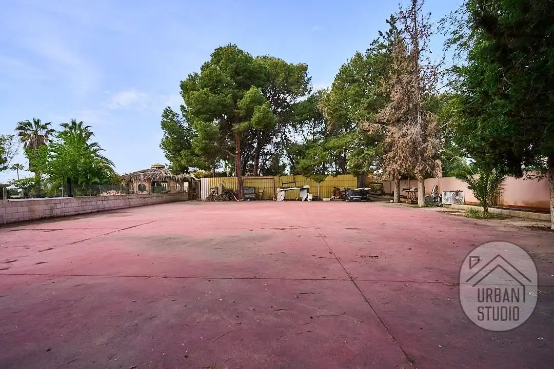 Vista exterior de Casa o chalet en venta en San Vicente del Raspeig / Sant Vicent del Raspeig con Calefacción, Jardín privado y Terraza