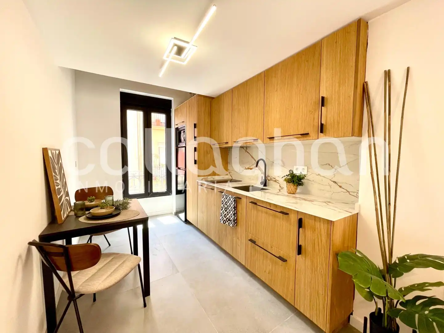 Küche von Loft zur Miete in Valencia mit Klimaanlage, Heizung und Abstellraum