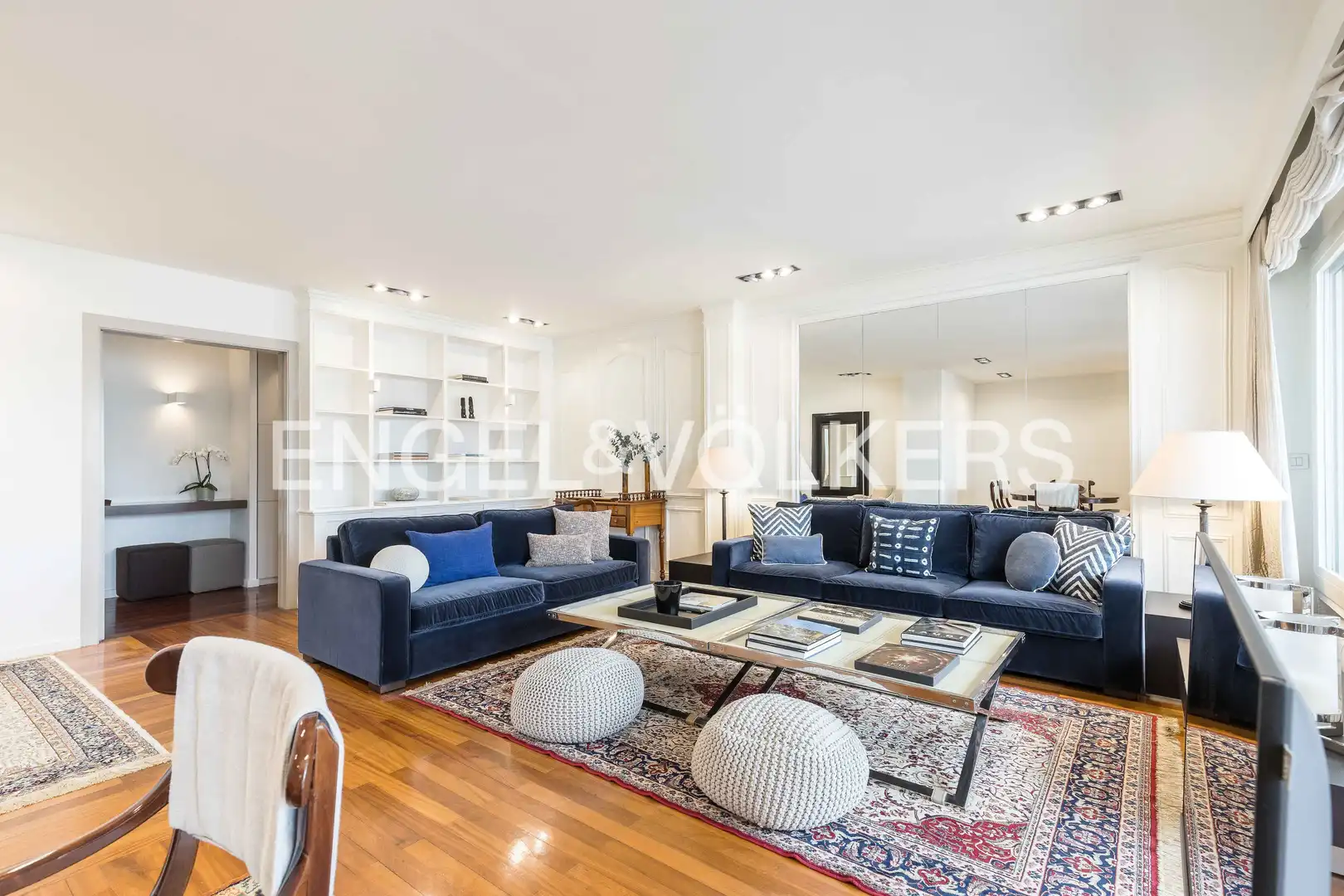 Living room of Flat for rent in Barcelona  with Air Conditioner, Heating and Parquet flooring