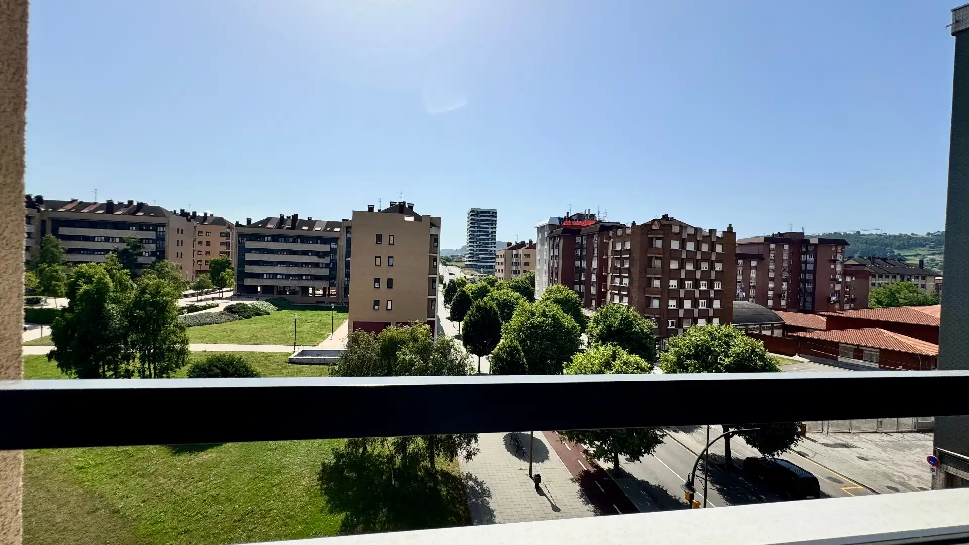 Vista exterior de Pis en venda en Gijón  amb Calefacció, Parquet i Terrassa