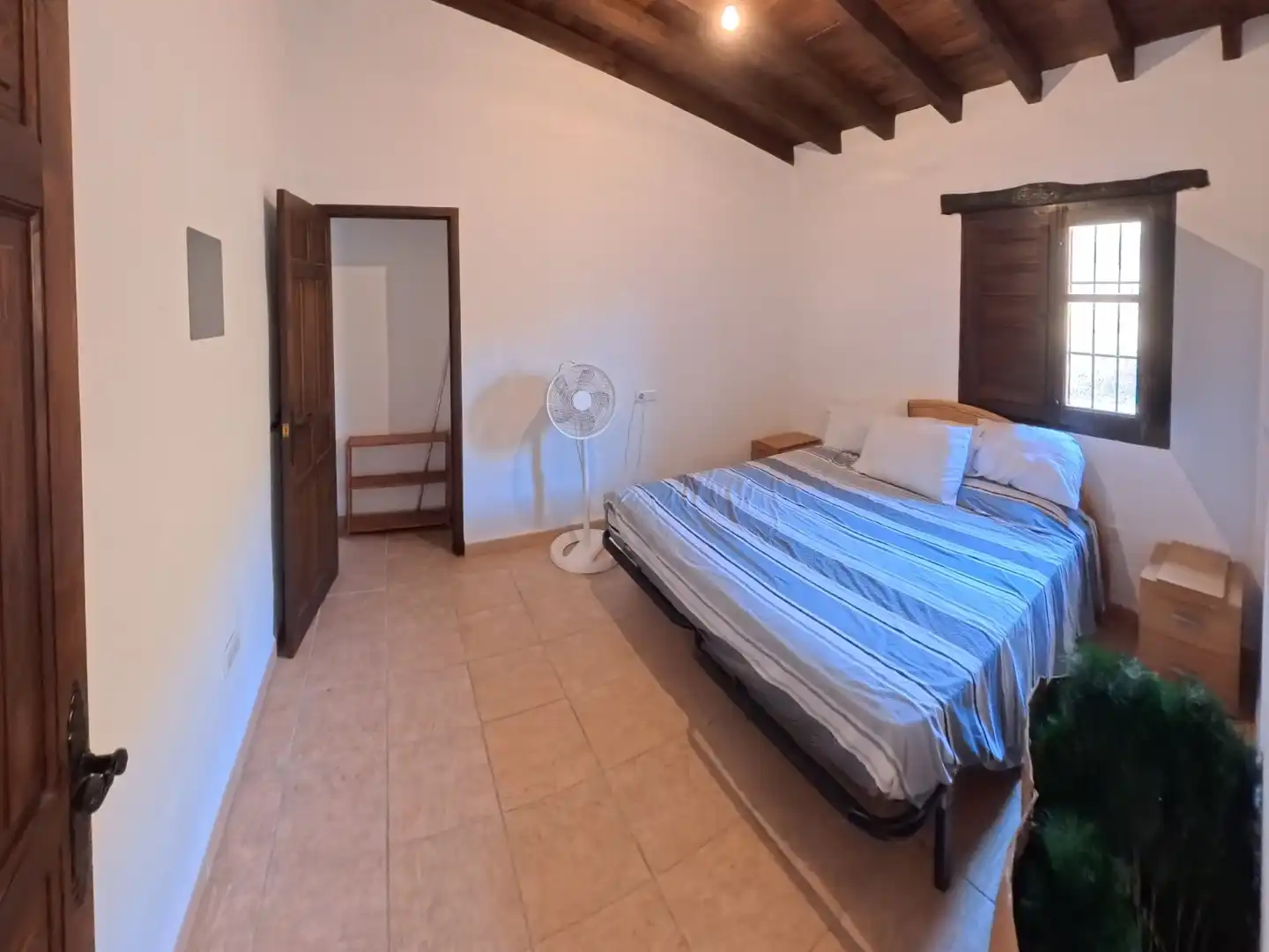Casa rústica con jardín en alquiler en Almáchar, imagen 9