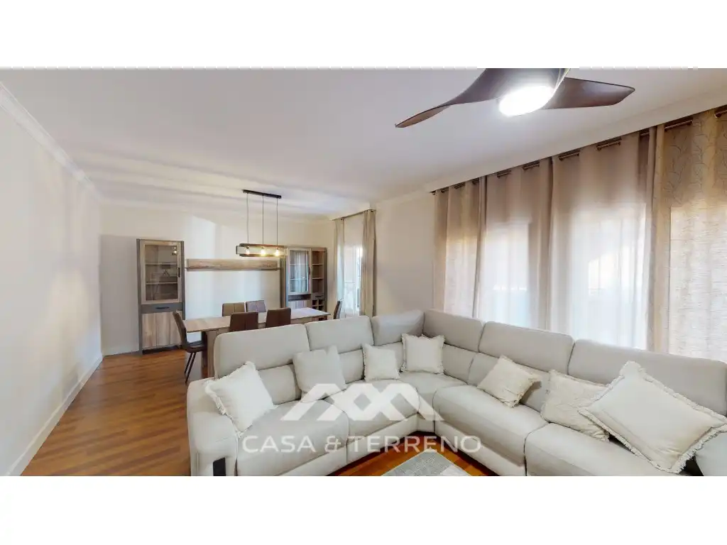 Sala d'estar de Casa o xalet en venda en Vélez-Málaga amb Aire condicionat, Jardí privat i Terrassa