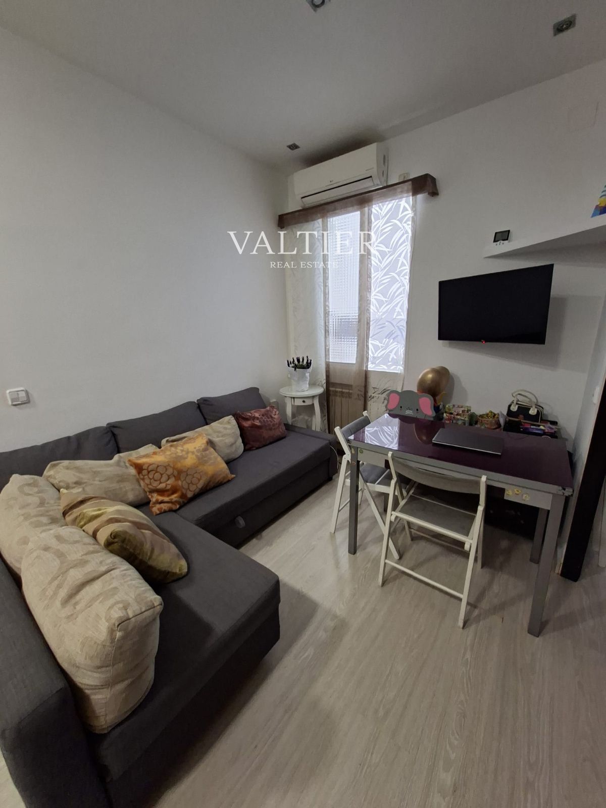Bedroom of Flat for rent in  Madrid Capital  with Furnished