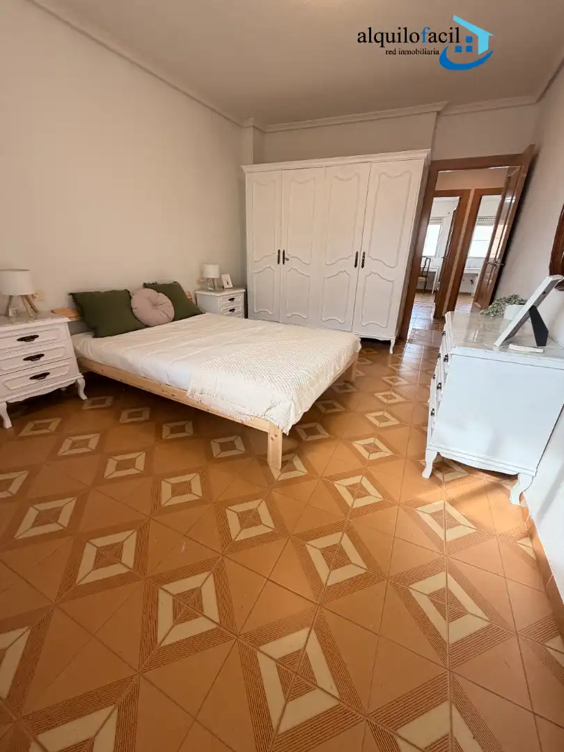 Schlafzimmer von Wohnung zur Miete in Murcia mit Klimaanlage, Heizung und Möbliert