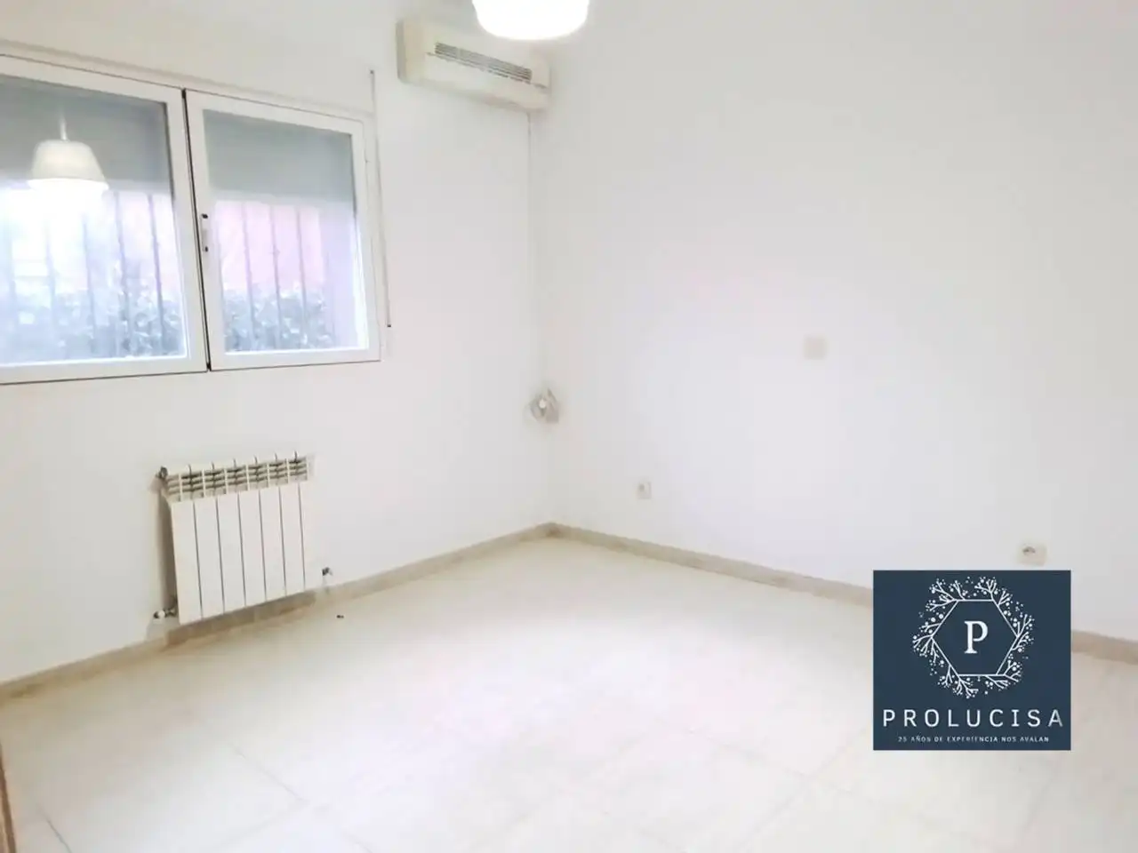 Bedroom of Houses for sale in Moraleja de Enmedio  with Air Conditioner, Heating and Terrace