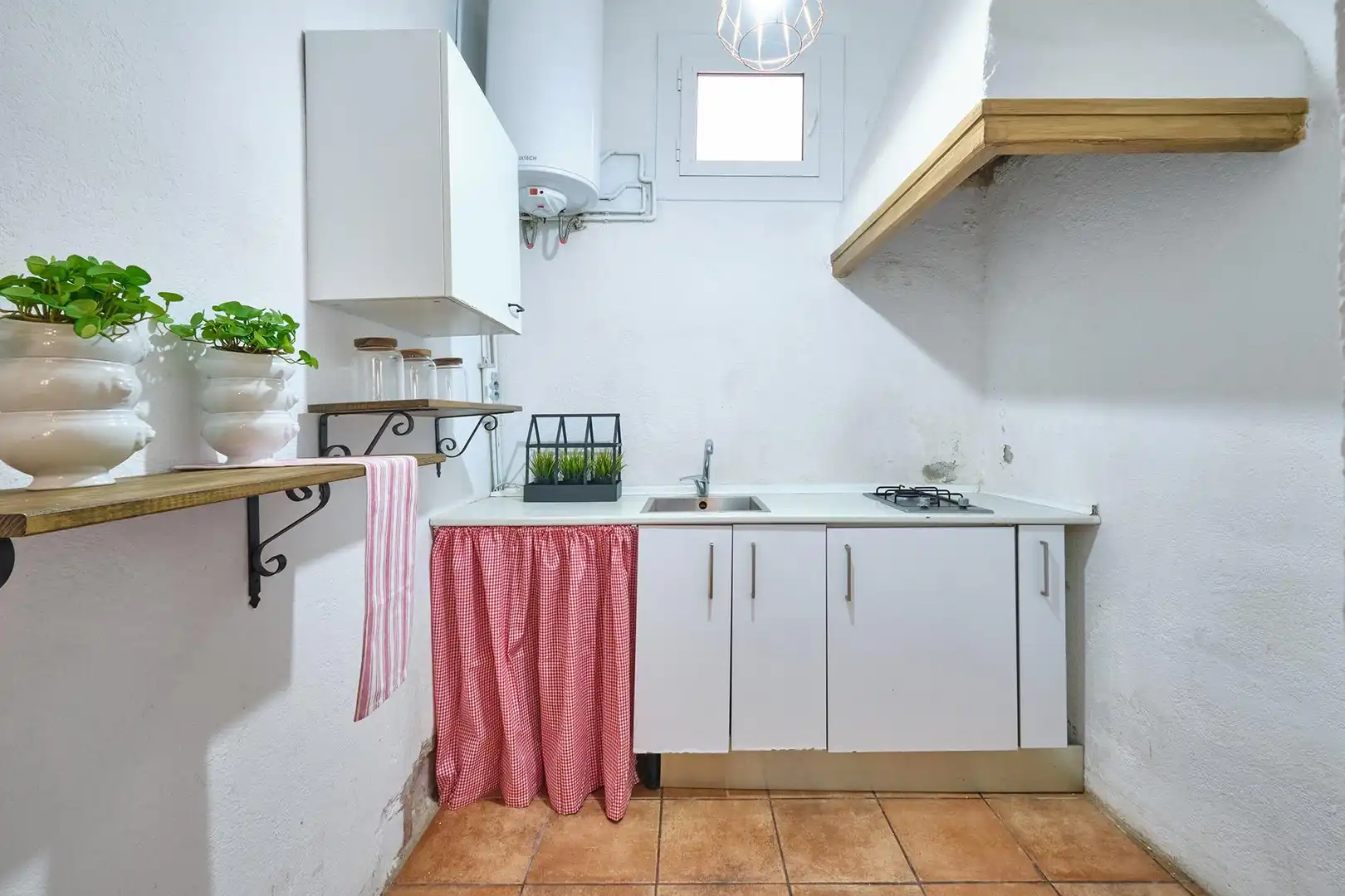 Cuina de Casa o xalet en venda en Canet de Mar amb Parquet, Terrassa i Traster
