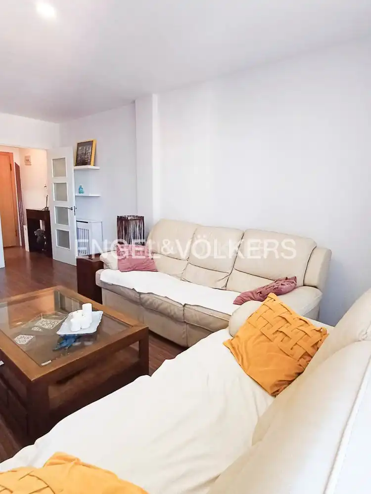 Living room of Flat for rent in Madrid  with Air Conditioner, Heating and Terrace