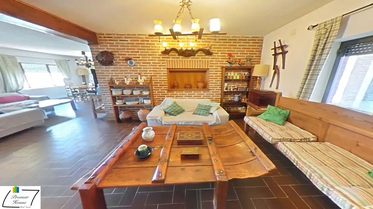 Sala de estar de Casa o chalet en venta en Muñogrande con Calefacción, Jardín privado y Trastero