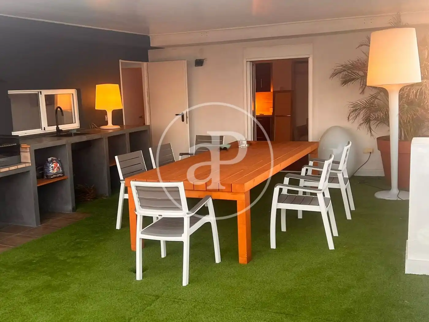 Terrassa de Casa o xalet en venda en Valencia amb Aire condicionat, Calefacció i Jardí privat