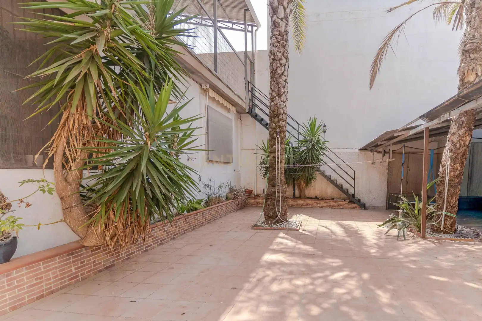 Jardí de Casa o xalet en venda en Motril amb Aire condicionat i Traster
