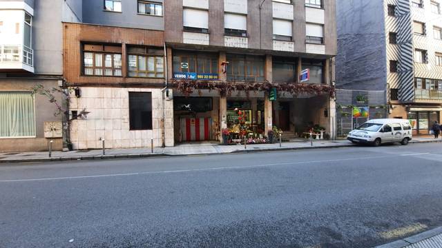 Oficina en Venta en C/ Constitución en Sama