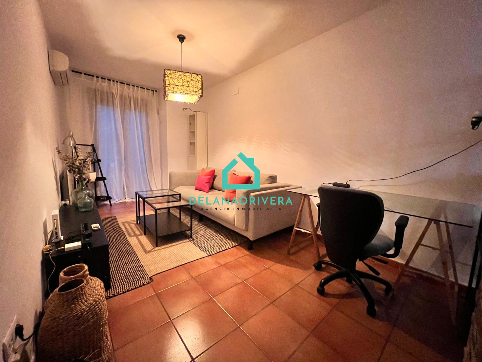 Vista exterior de Pis en venda en Alcalá de Henares amb Aire condicionat, Calefacció i Forn