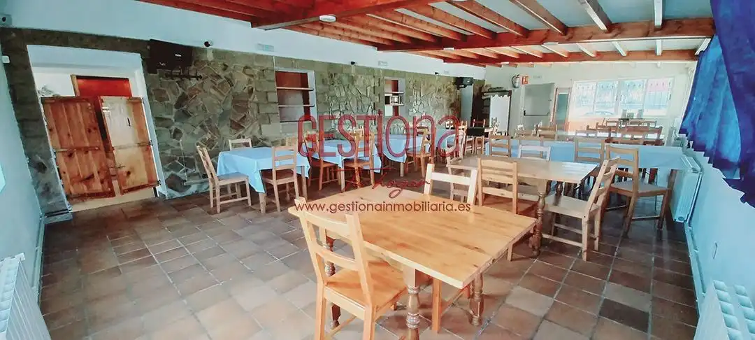 Local en venda en Entrambasaguas amb Moblat
