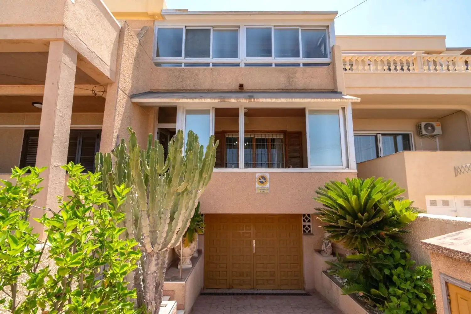 Maison mitoyenne avec balcon à vendre à La Mata, imagen 2