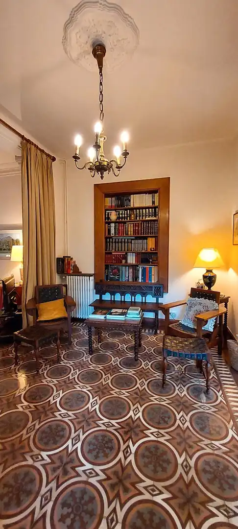Sala d'estar de Finca rústica en venda en Salas amb Calefacció, Jardí privat i Parquet