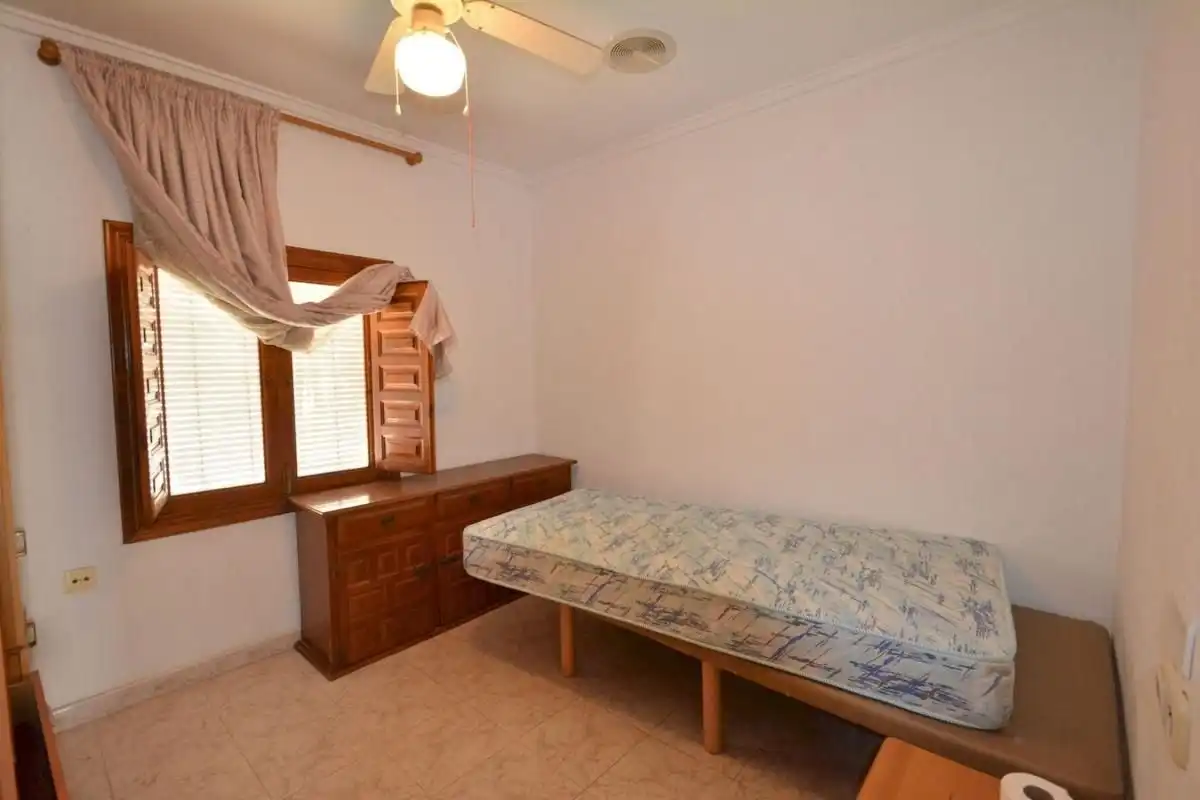 Dormitori de Casa o xalet en venda en Zona Carrefour - Urbanizaciones