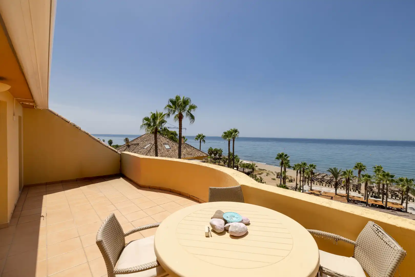 Terrasse von Dachboden zum Verkauf in Marbella mit Klimaanlage, Heizung und Terrasse