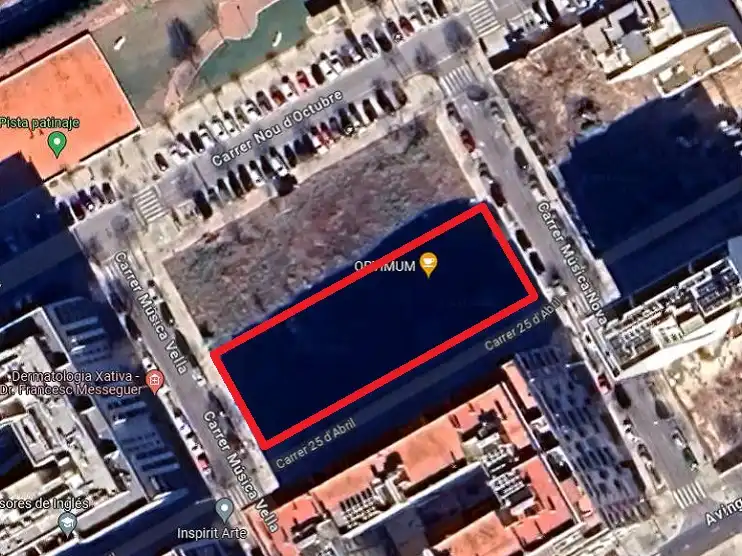 Terreny residencial en venda a Carrer 25 d'Abril 2A, imagen 2