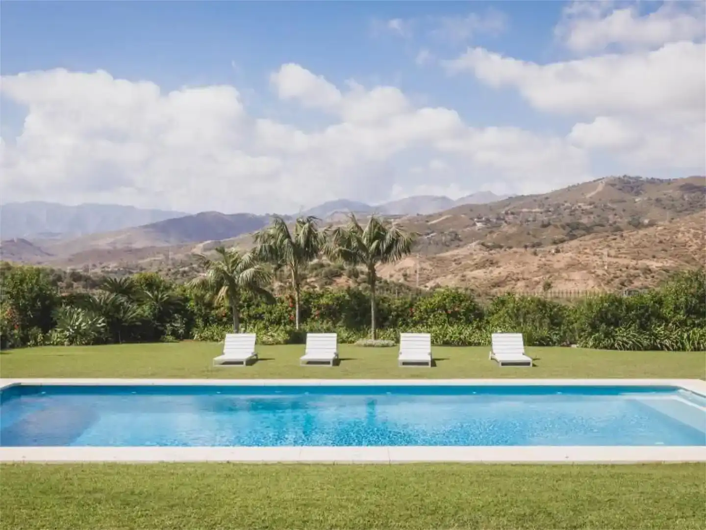 Piscina de Casa o xalet en venda en Marbella amb Aire condicionat, Piscina i Balcó