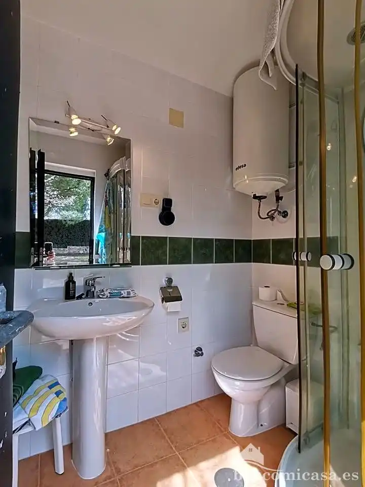 Baño de Casa o chalet en venta en Linares con Aire acondicionado, Calefacción y Jardín privado