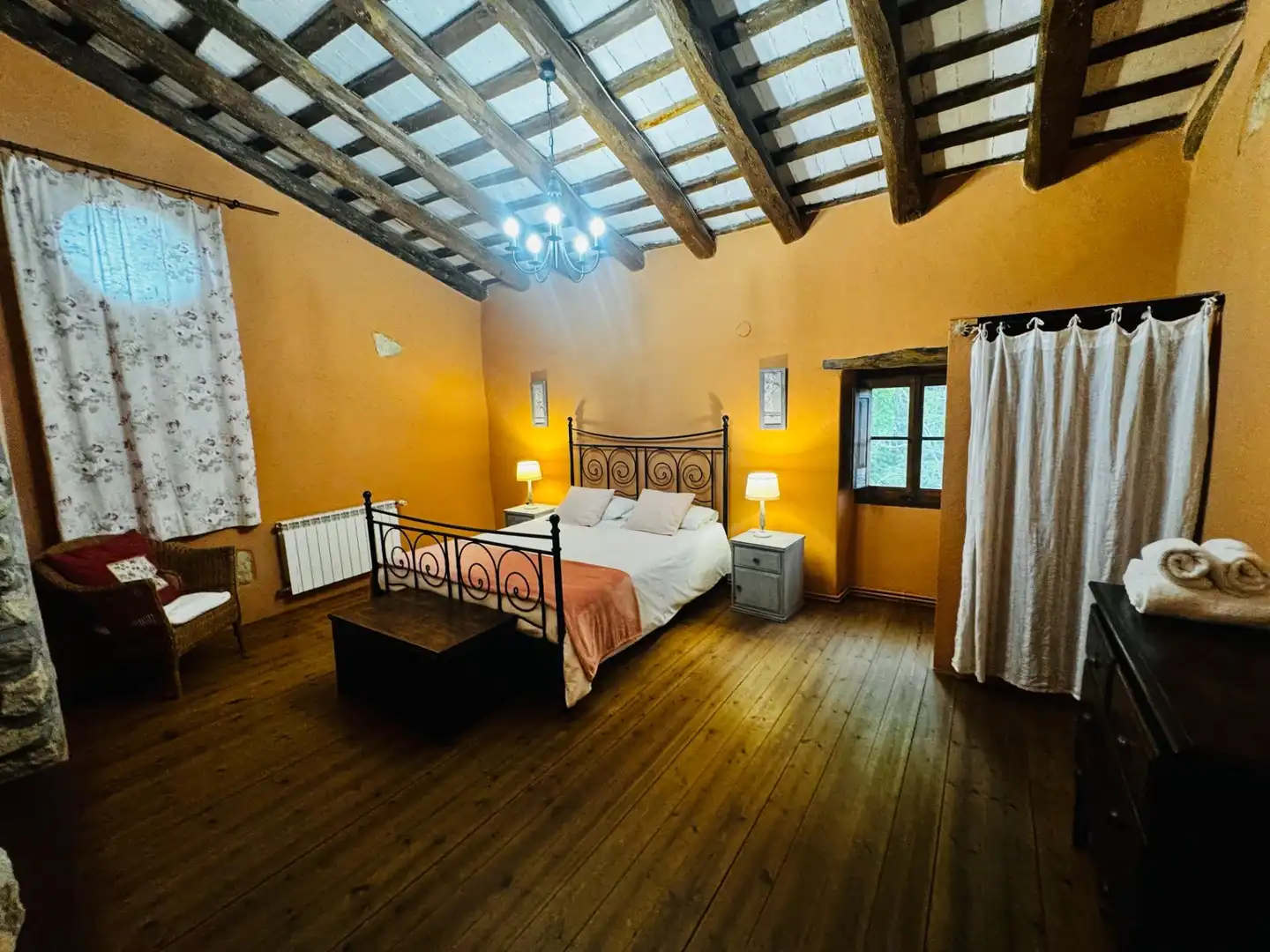 Habitación de Finca rústica en venta en Sant Sadurní d'Anoia con Aire acondicionado, Jardín privado y Terraza