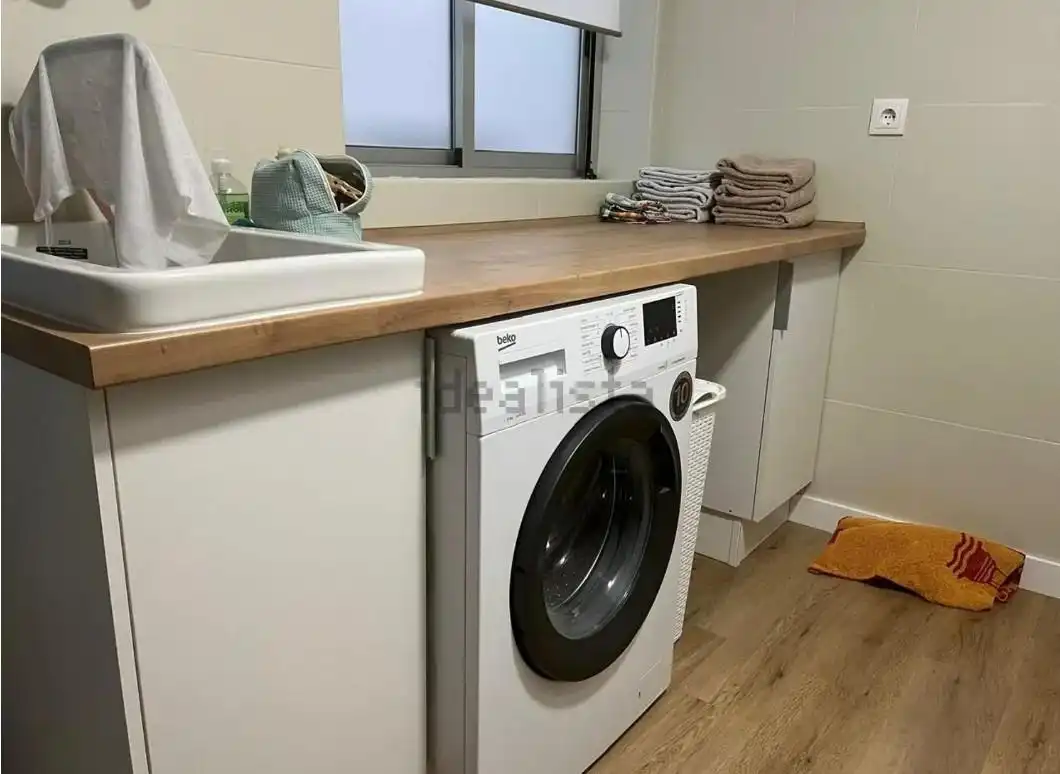 Cuina de Pis de lloguer en Alicante / Alacant amb Aire condicionat, Calefacció i Moblat