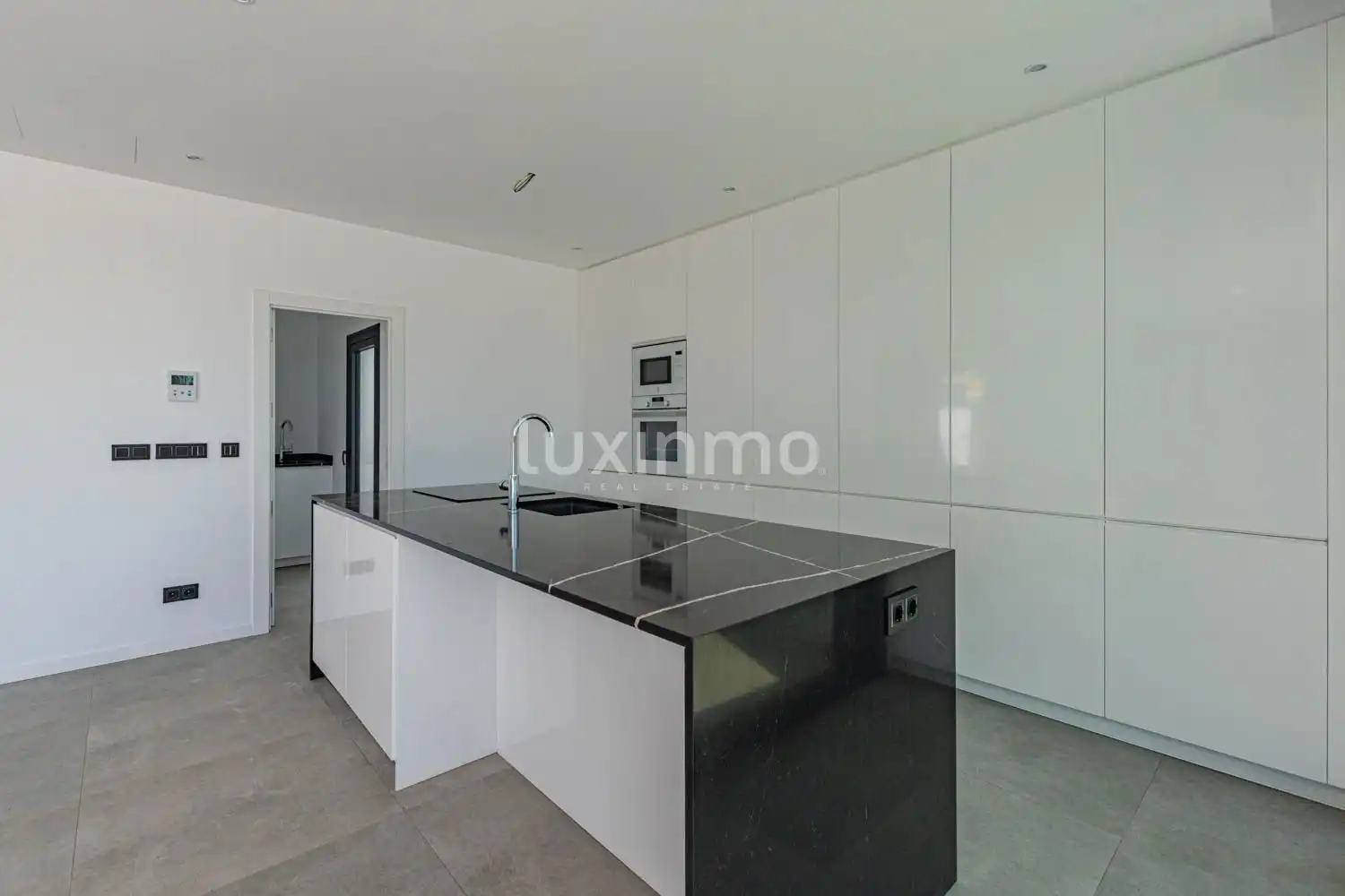 Chalet con piscina en venta en Marisol Park - Ortembach - Los Almendros, imagen 11
