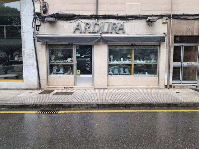 Local comercial en Venta en Gijón - AV COSTA en El Bibio - Parque