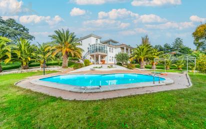 Swimming pool of House or chalet for sale in Boadilla del Monte  with Heating, Private garden and Terrace