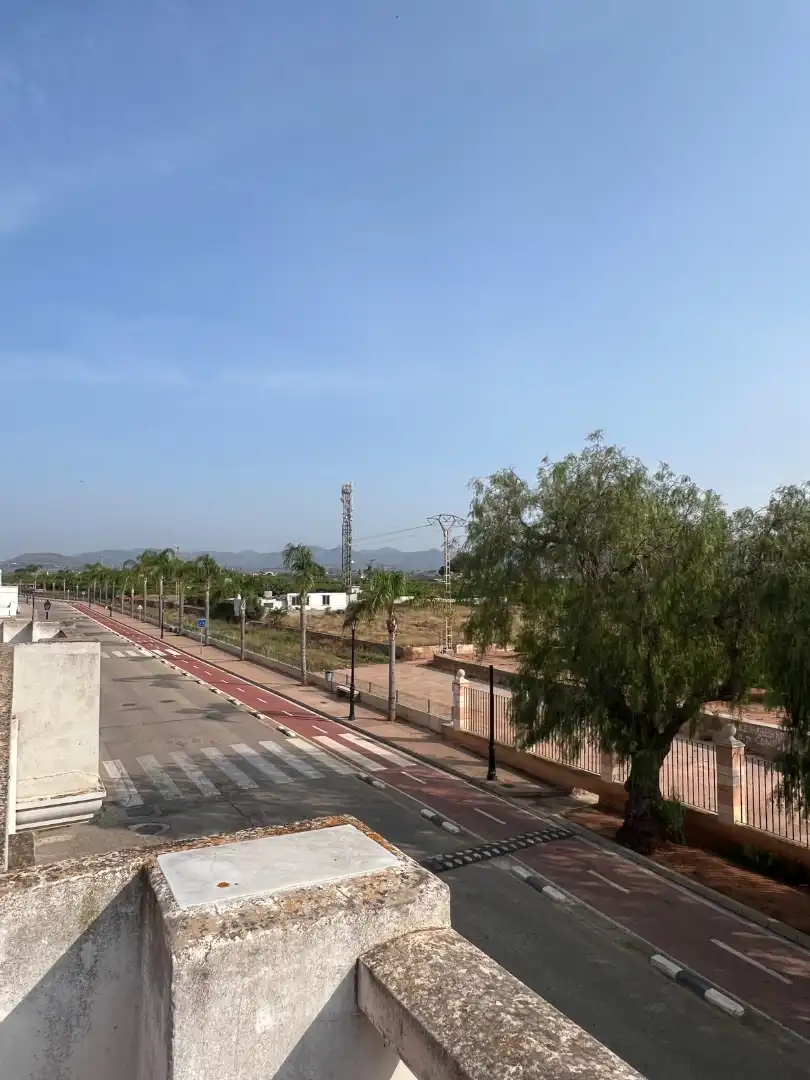 Vista exterior de Casa o xalet en venda en Rafelbuñol / Rafelbunyol amb Calefacció, Terrassa i Traster