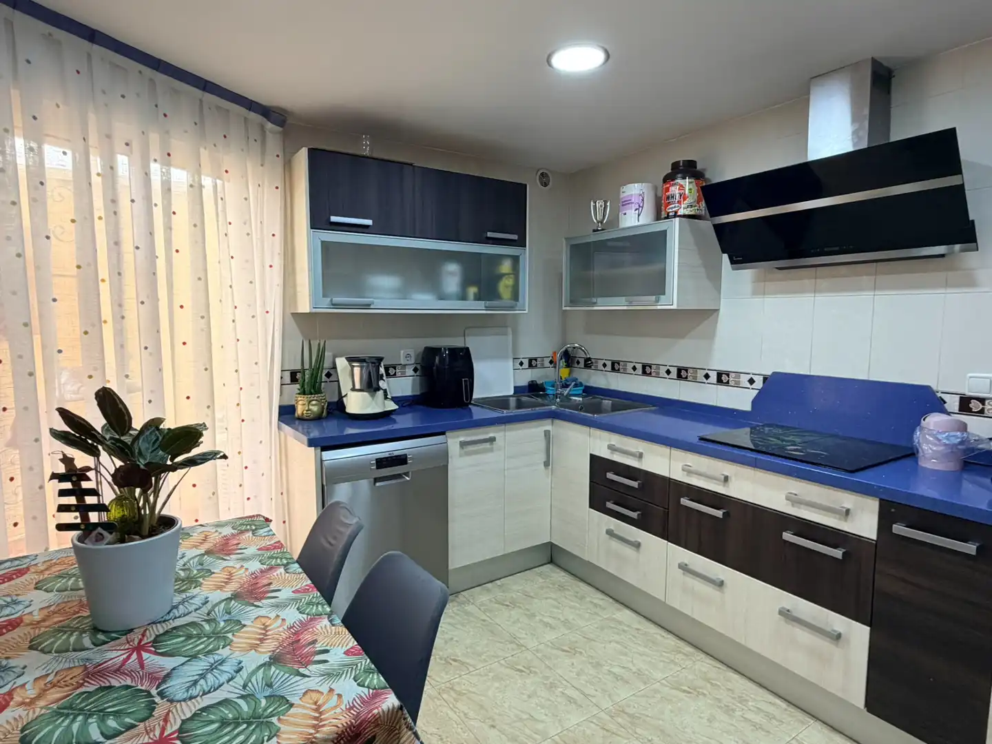 Cuina de Casa o xalet en venda en Cartagena amb Aire condicionat, Jardí privat i Terrassa